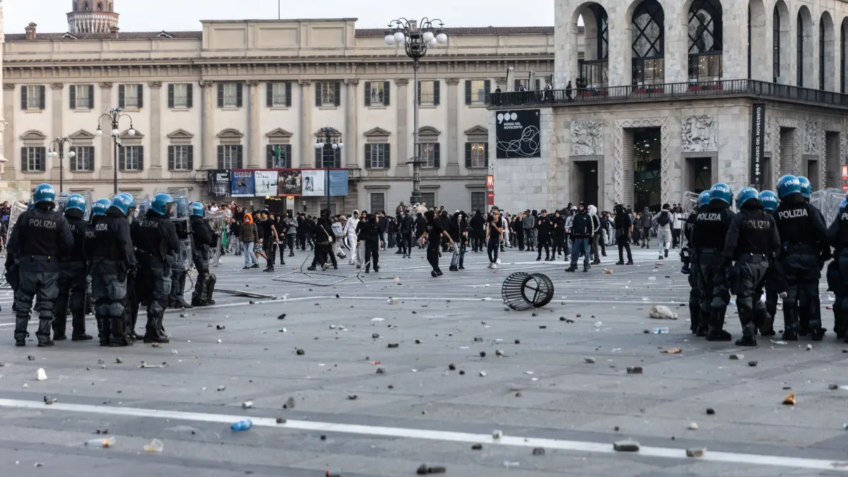 masuri dure anuntate de guvernul meloni dupa protestele din milano trupele trimise in oras primesc puteri sporite