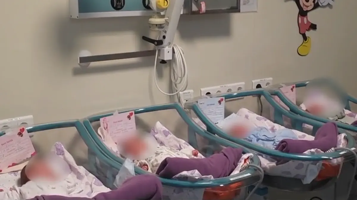 povestea cvadrupletilor din miercurea ciuc la nastere aveau doar 750 de grame dupa trei luni in maternitate pot fi luati acasa