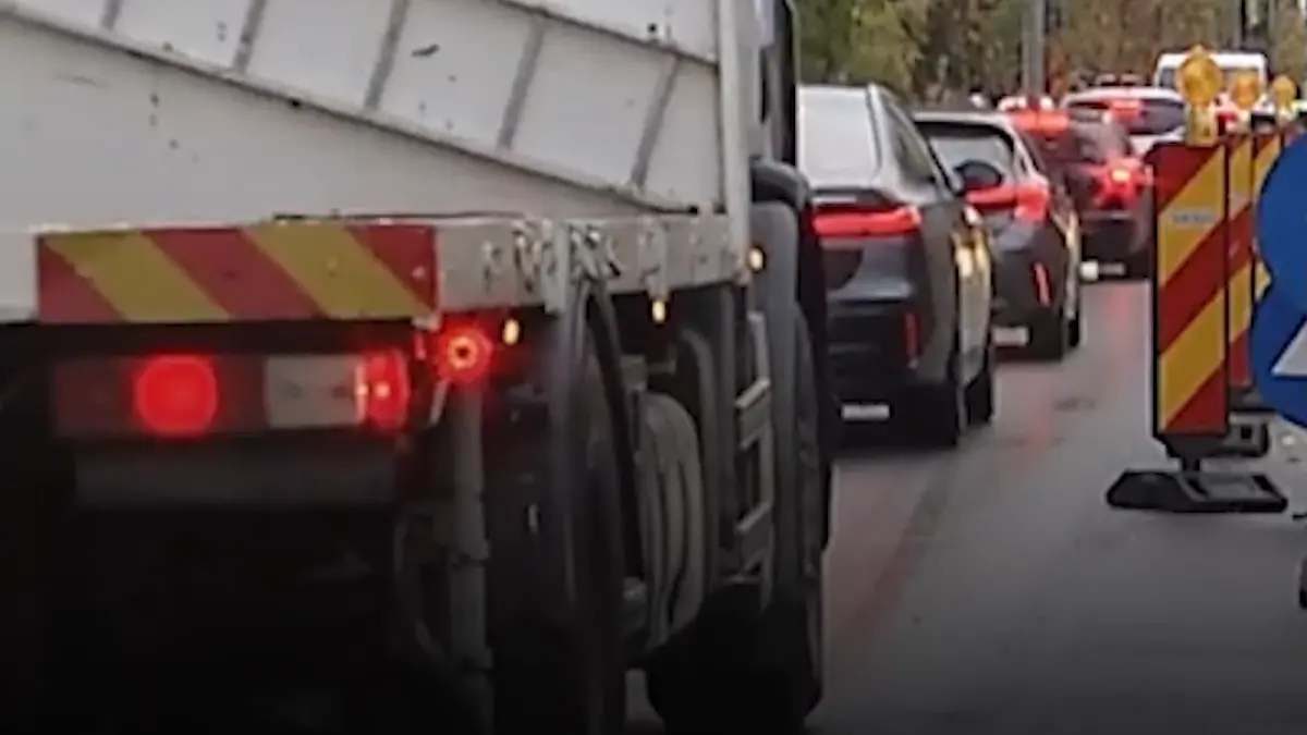 bucurestiul paralizat de santiere pe bulevardul corporatistilor timpul in trafic s a dublat ciucu nu exista alta solutie