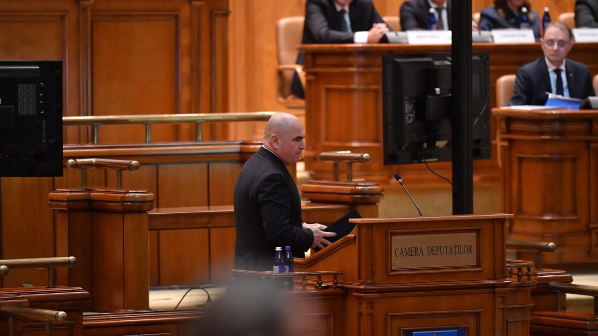 ilie bolojan pleaca de la tribuna parlamentului