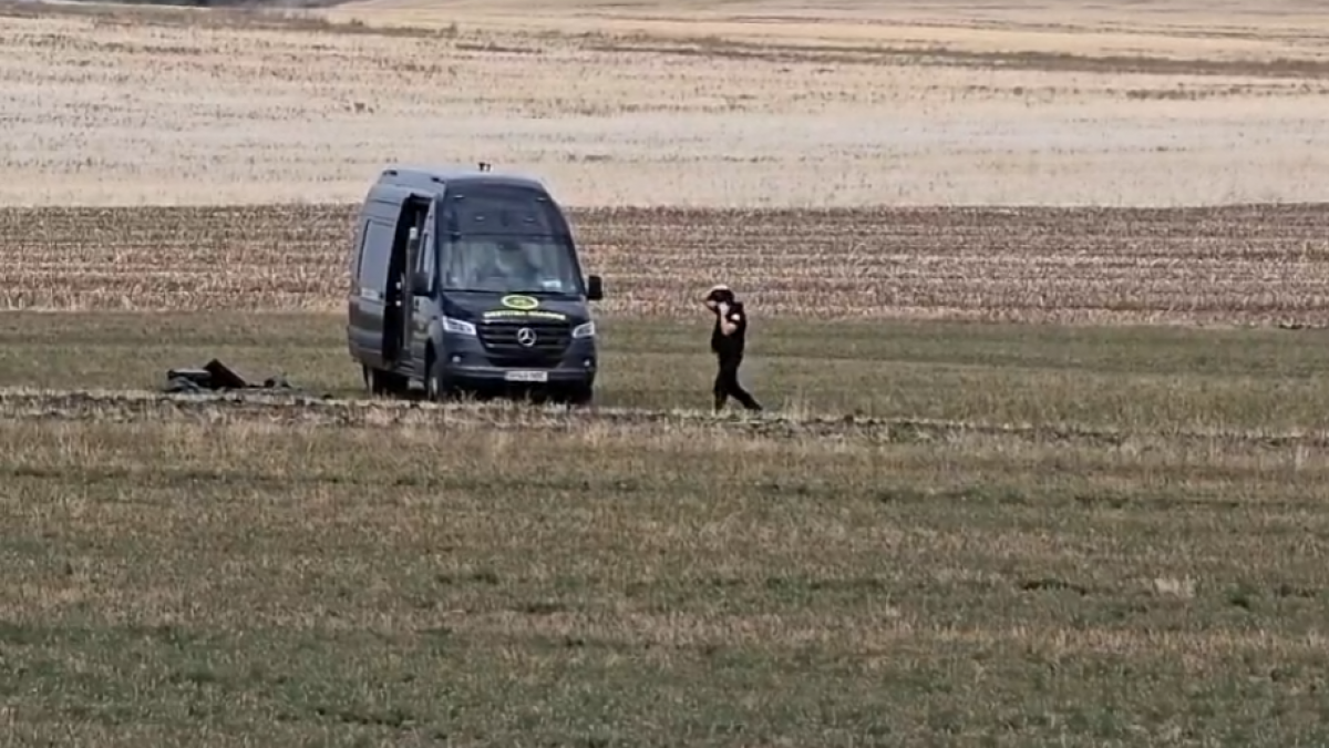 o drona prabusita a fost gasita in judetul buzau mapn si sri fac verificari la fata locului