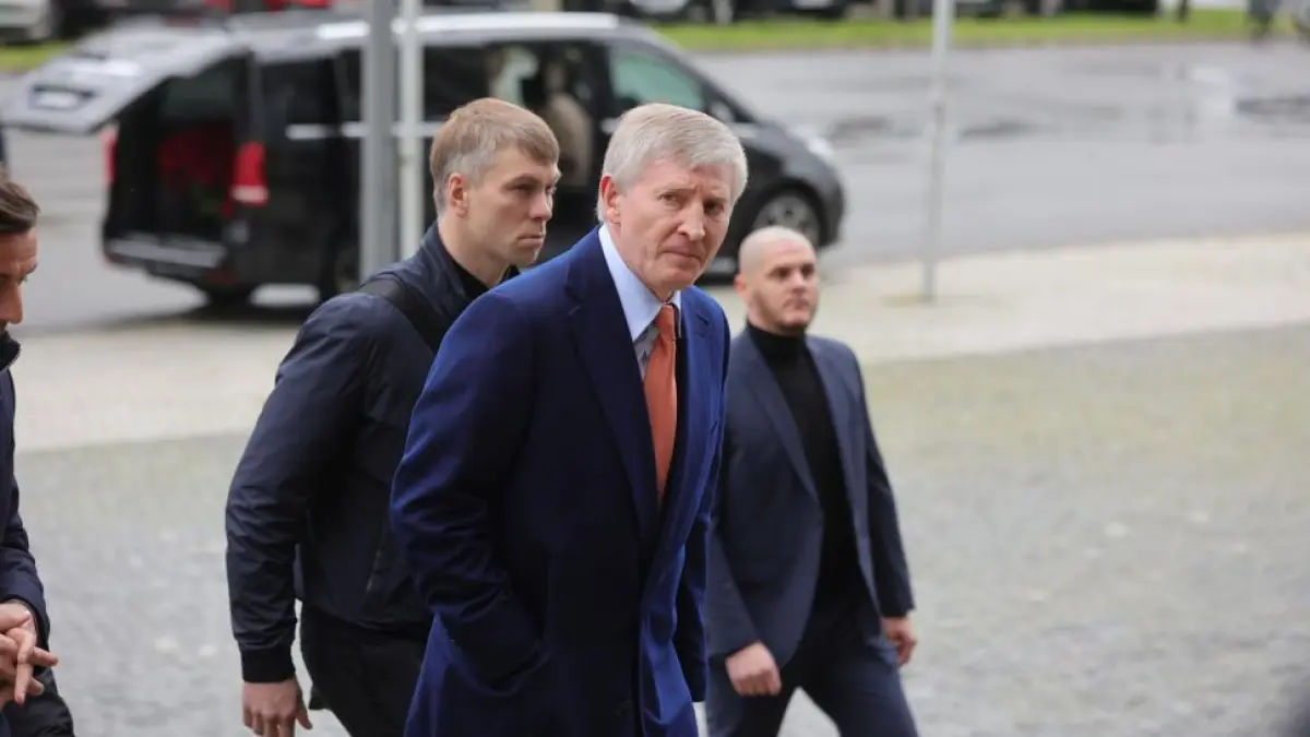 fabrica de tevi din iasi cumparata de miliardarul ucrainean rinat ahmetov la un pas sa se inchida angajatii trimisi deja acasa