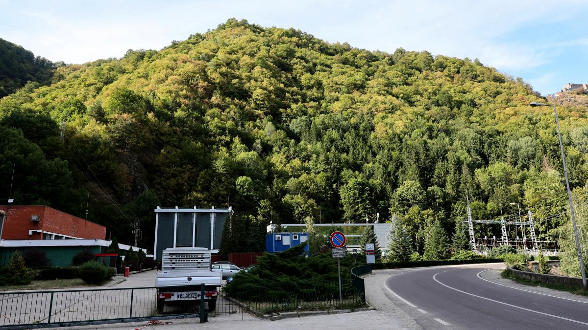 cum a ajuns o comuna din arges sa fie proprietara unui teren de 40 hectare din iasi