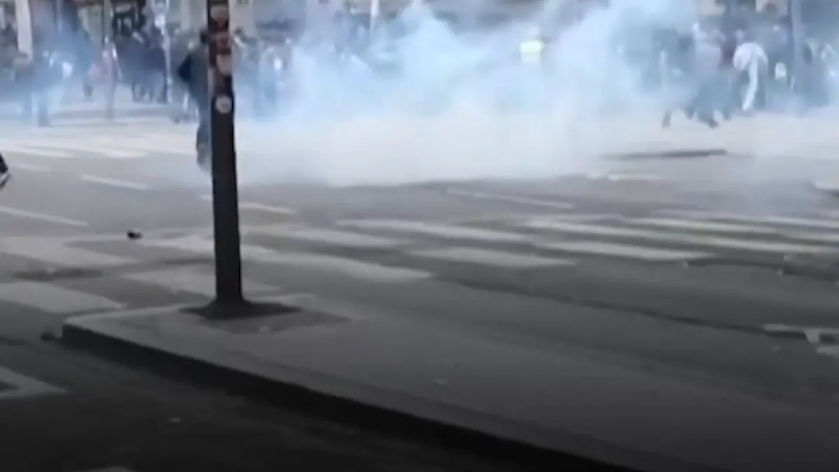 proteste violente in franta albania si belgia politia a folosit gaze lacrimogene si tunuri cu apa impotriva manifestantilor