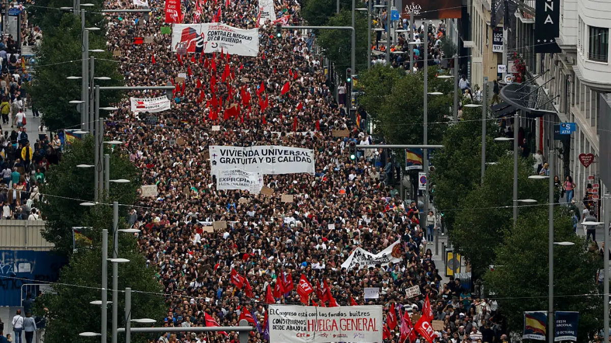 zeci de mii de spanioli sunt din nou in strada la madrid si cer protejarea sistemului public de pensii
