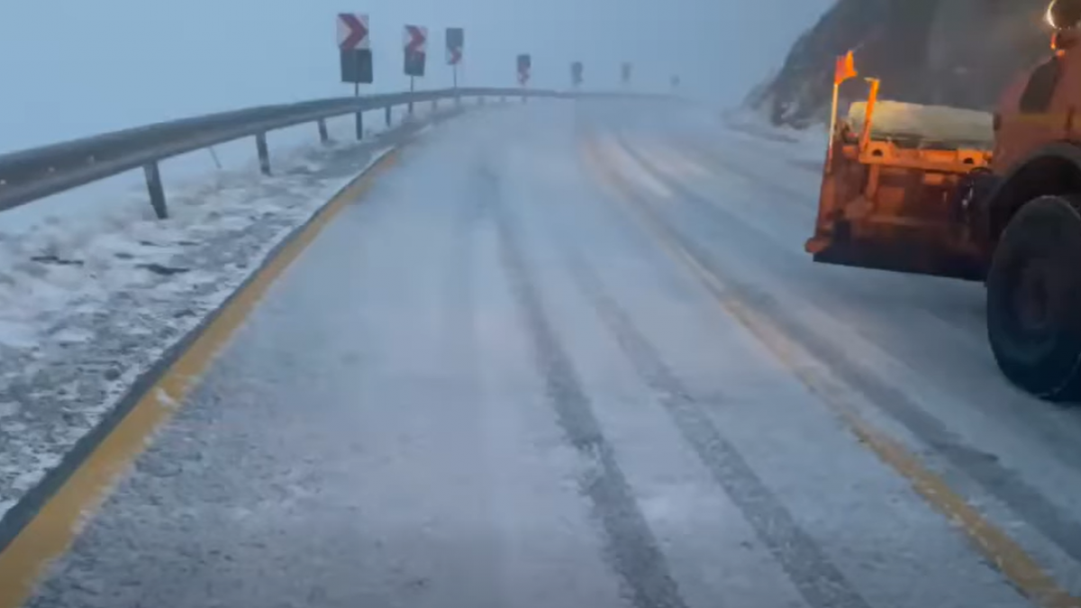 transalpina a fost inchisa din cauza ninsorii pe termen nedeterminat drumul ar putea ramane blocat pana la primavara