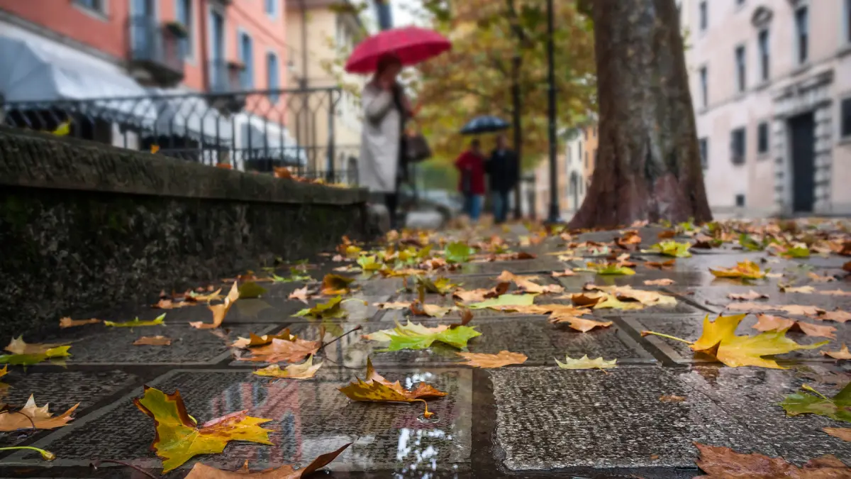 vremea se schimba la final de octombrie si revin ploile prognoza meteo anm actualizata pentru urmatoarele doua saptamani pe regiuni