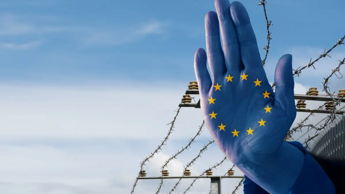 bruxelles ul vrea deportari in afara ue frontex ar putea primi puteri noi si o rezerva de graniceri pentru crize