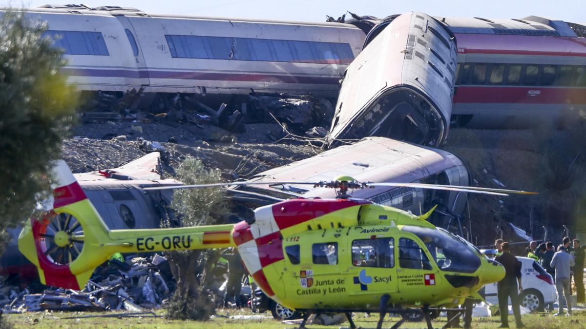 accident feroviar spania toledo doua trenuri ciocnite victime 28 octombrie 2026 vagoane cazute rapa