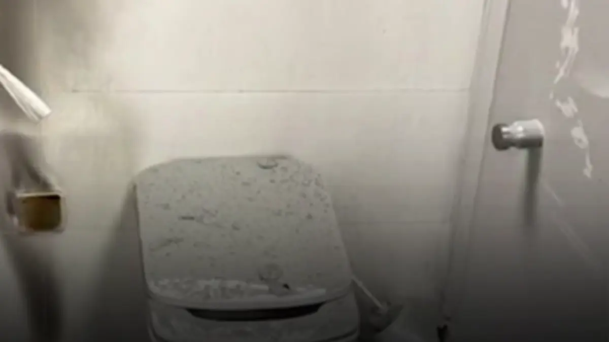 incendiu la aeroportul henri coanda o femeie ar fi dat foc culoarului dintre terminalele sosiri si plecari