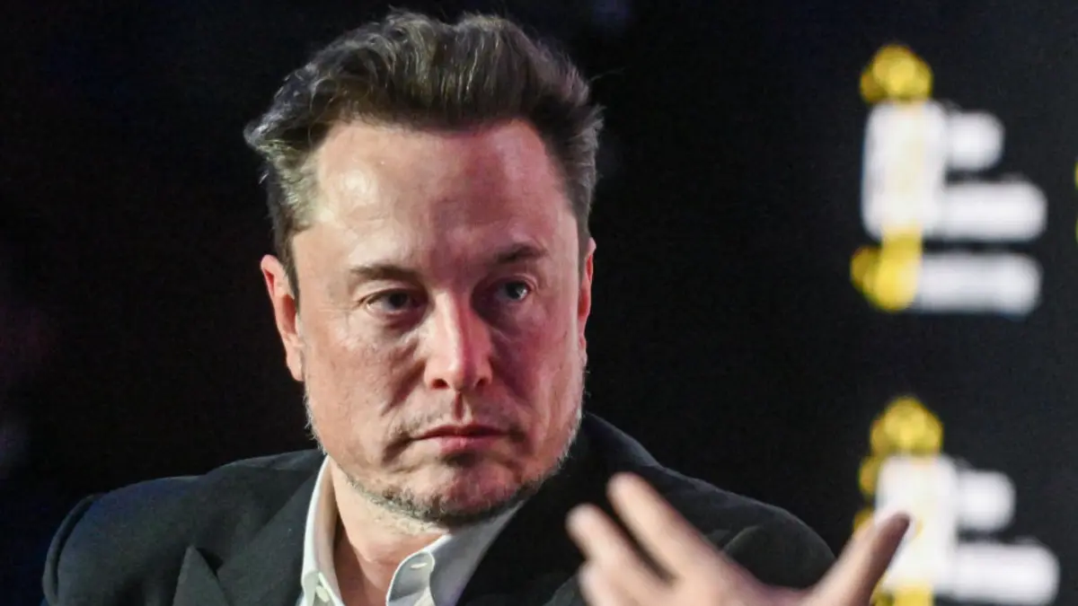musk ii sfatuieste pe oameni sa nu mai stranga bani nu vor mai conta predictia miliardarului oricine va avea orice isi doreste