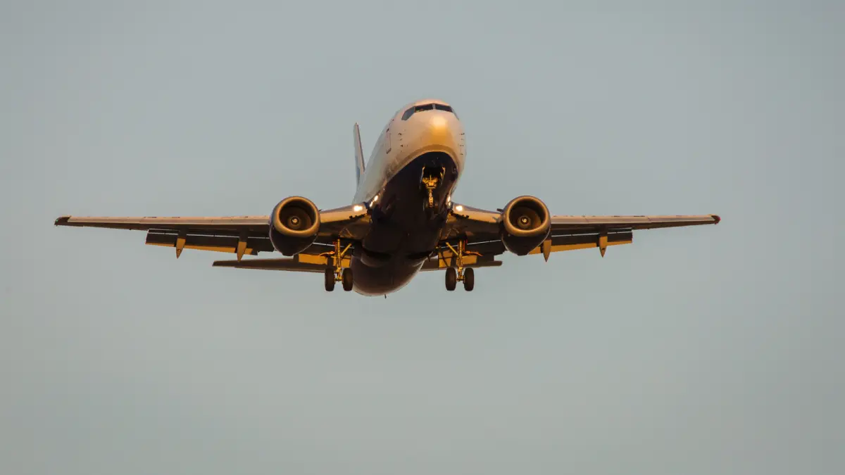 avion zbor cursa aeriana
