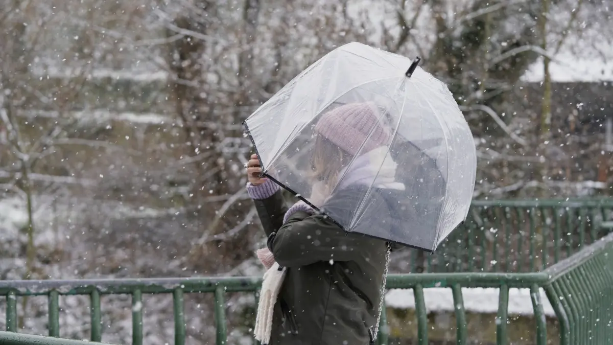 noiembrie incepe cu ninsori ploi torentiale si temperaturi foarte scazute anm anunta ce zone vor fi cele mai afectate