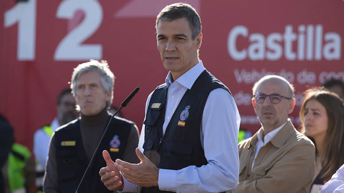 tragedia feroviara din spania rastoarna calculele dinaintea alegerilor anticipate planurile lui sanchez se complica