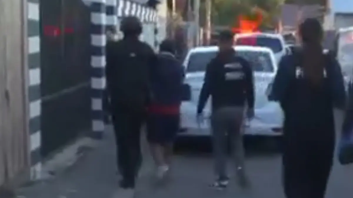 zeci de oameni s au batut cu batele in strada iar mai multi oameni au fost raniti in maramures au intervenit trupele speciale