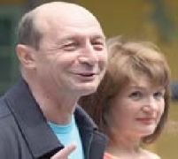 Băsescu îşi petrece weekendul în staţiunea Covasna