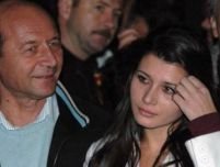 Elena Băsescu: Tata are dreptul să se poarte neprietenos cu presa