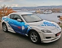 Mazda aduce în Europa RX-8 Hydrogen RE, un autovehicul ecologic cu motor pe hidrogen