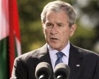 George Bush le-a cerut americanilor să aibă încredere în planul de ieşire din criza financiară
