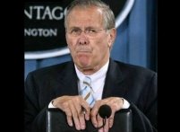 Donald Rumsfeld, vinovat de rele tratamente aplicate deţinuţilor