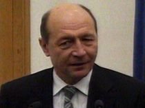 Băsescu şi Isărescu sunt optimişti: Am trecut testul, vom avea creştere economică în 2009