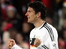 Coşmarul lui Marica, Gomez, îi şochează pe arabi cu un gol imposibil în E.A.U. - Germania 2-7 (VIDEO)
