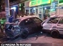 Infotrafic. Viteza excesivă a cauzat mai multe accidente în Bucureşti. Un mort, 3 răniţi şi peste 5 maşini, avariate