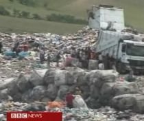 Reportaj BBC despre romii de la o groapă de gunoi din Cluj