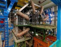 Acceleratorul de particule, repornit: Primele fascicule de protoni s-au ciocnit în interiorul LHC