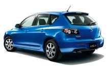 Mazda cheamă în service modelul Axela, pentru posibile scurgeri de ulei