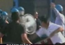 Ciocniri violente între rromi şi carabinierii milanezi (VIDEO)