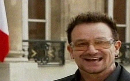 Bono militează pentru drepturile romilor la preşedinţia Franţei (VIDEO)