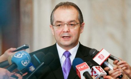 Boc: Opoziţia încearcă să ascundă o posibilă faptă de corupţie a unui membru PSD printr-un circ mediatic