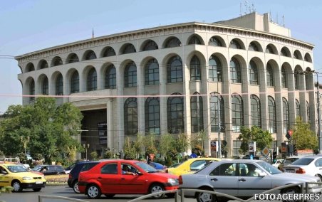 Teatrul Naţional din Bucureşti îşi schimbă înfăţişarea. Lucrările vor dura trei ani