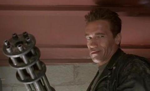 Arnold Schwarzenegger a confirmat că revine pe marile ecrane