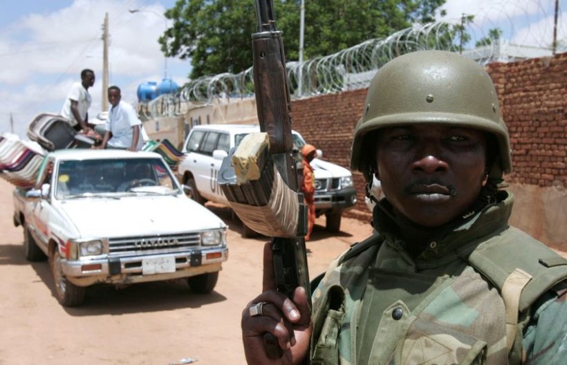 Rebelii din Coasta de Fildeş au pus stăpânire pe un oraş de la graniţa cu Liberia