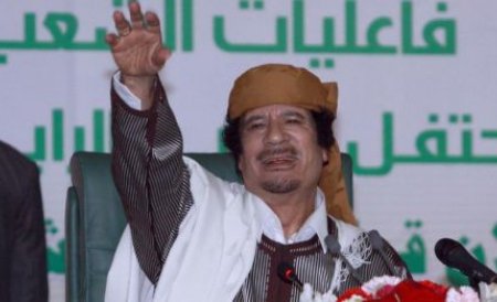Gaddafi îşi negociază plecarea: Opoziţia nu va iniţia acţiuni judiciare