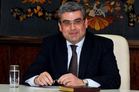 Patru miliarde de euro alocaţi în 2011 pentru investiţii în România