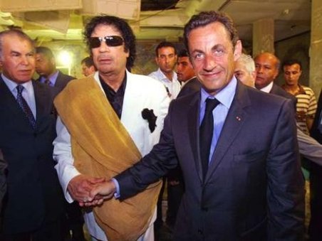 Franţa recunoaşte Consiliul naţional al opoziţiei din Libia ca „reprezentanţi legitimi” ai ţării
