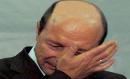 Angajat al ambasadei SUA: Băsescu a venit aici plângând şi mirosind a băutură