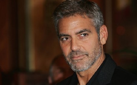 George Clooney, chemat ca martor al apărării în procesul lui Berlusconi