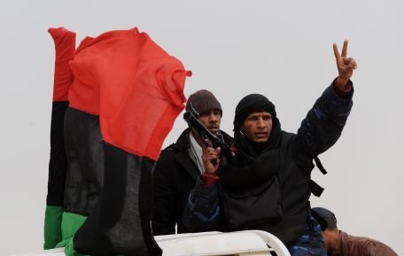 Bulgaria se alătură misiunii din Libia cu o fregată, Marea Britanie decide expulzarea a cinci diplomaţi libieni