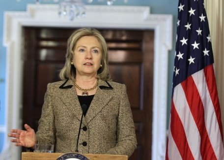 Hillary Clinton: Rusia trebuie să vorbească vecinilor săi despre echipamentele şi forţele sale