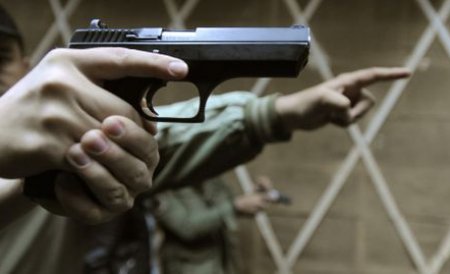 Un pistol a dispărut de la o unitate militară din Brăila