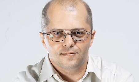 Adrian Ursu: Băsescu deţine controlul total asupra Guvernului cu sau fără Lăzăroiu