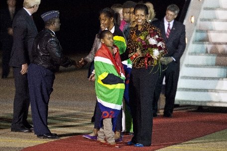 Michelle Obama a început o vizită oficială în Africa de Sud