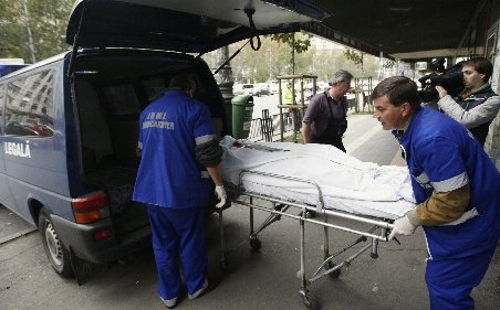 Un bătrân din Cluj, omorât în bătaie de nişte cerşetori pe care a încercat să îi ajute cu haine
