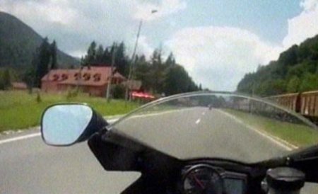 Arad. Un motociclist a fost surprins circulând cu 142 km/h