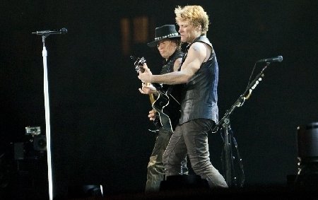 Cele mai reuşite fotografii de la concertul Bon Jovi din Piaţa Constituţiei