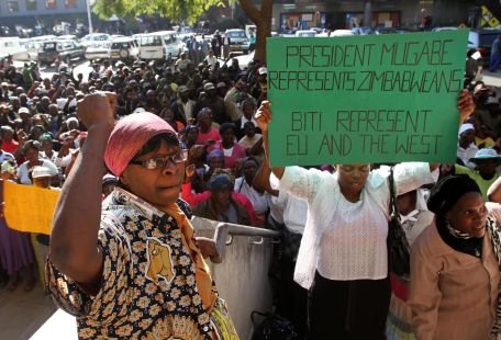 Zimbabwe nu mai are bani pentru a organiza alegeri